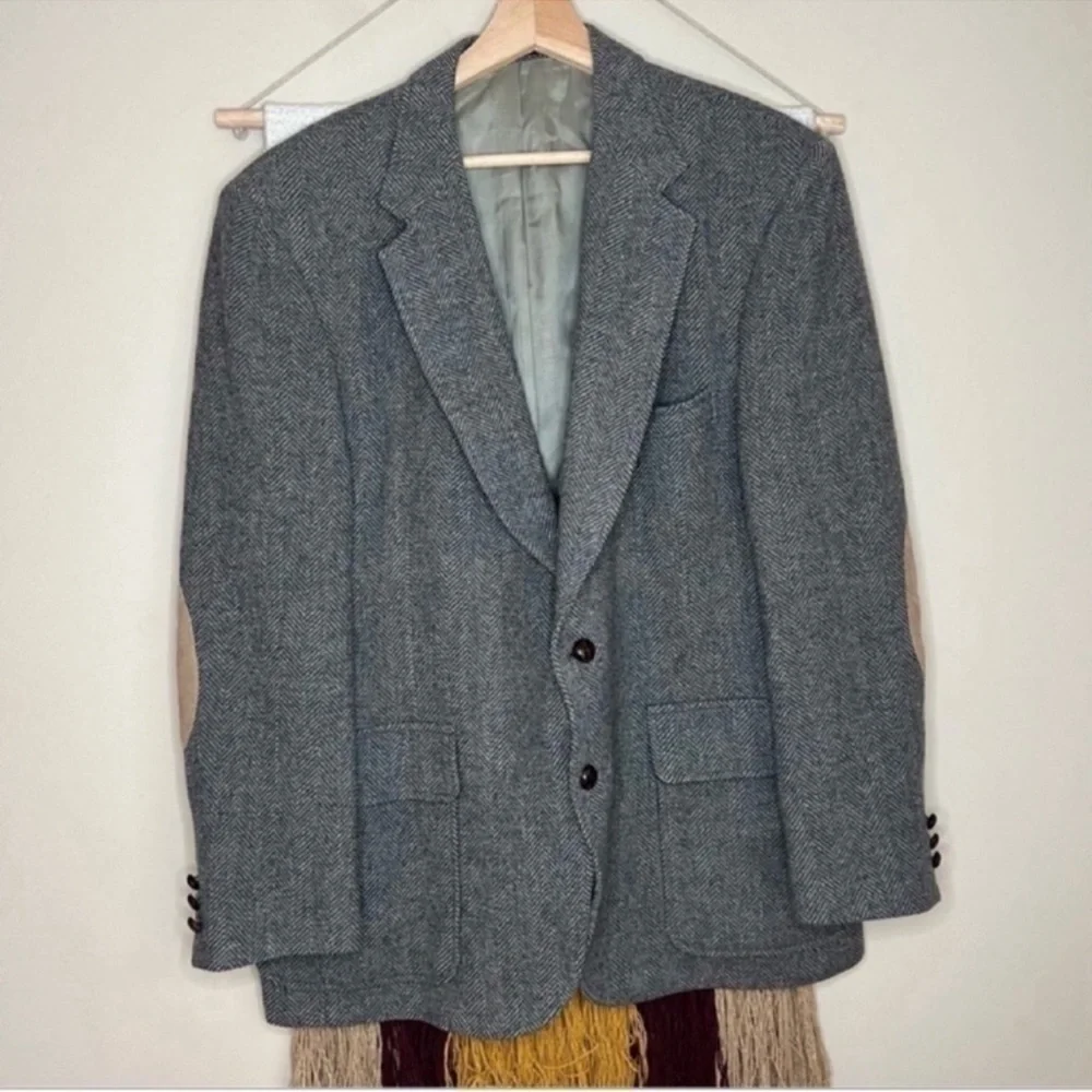 Allyn St. George Wool Herringbone Sports Blazer